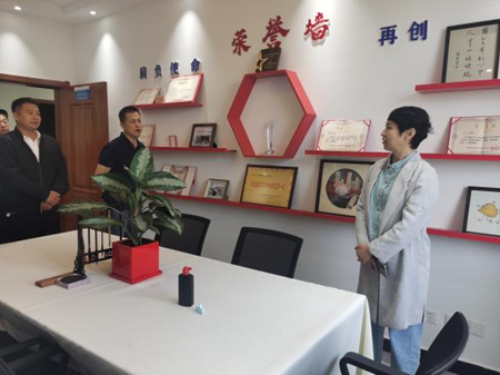 女人与公狍交酡女免费