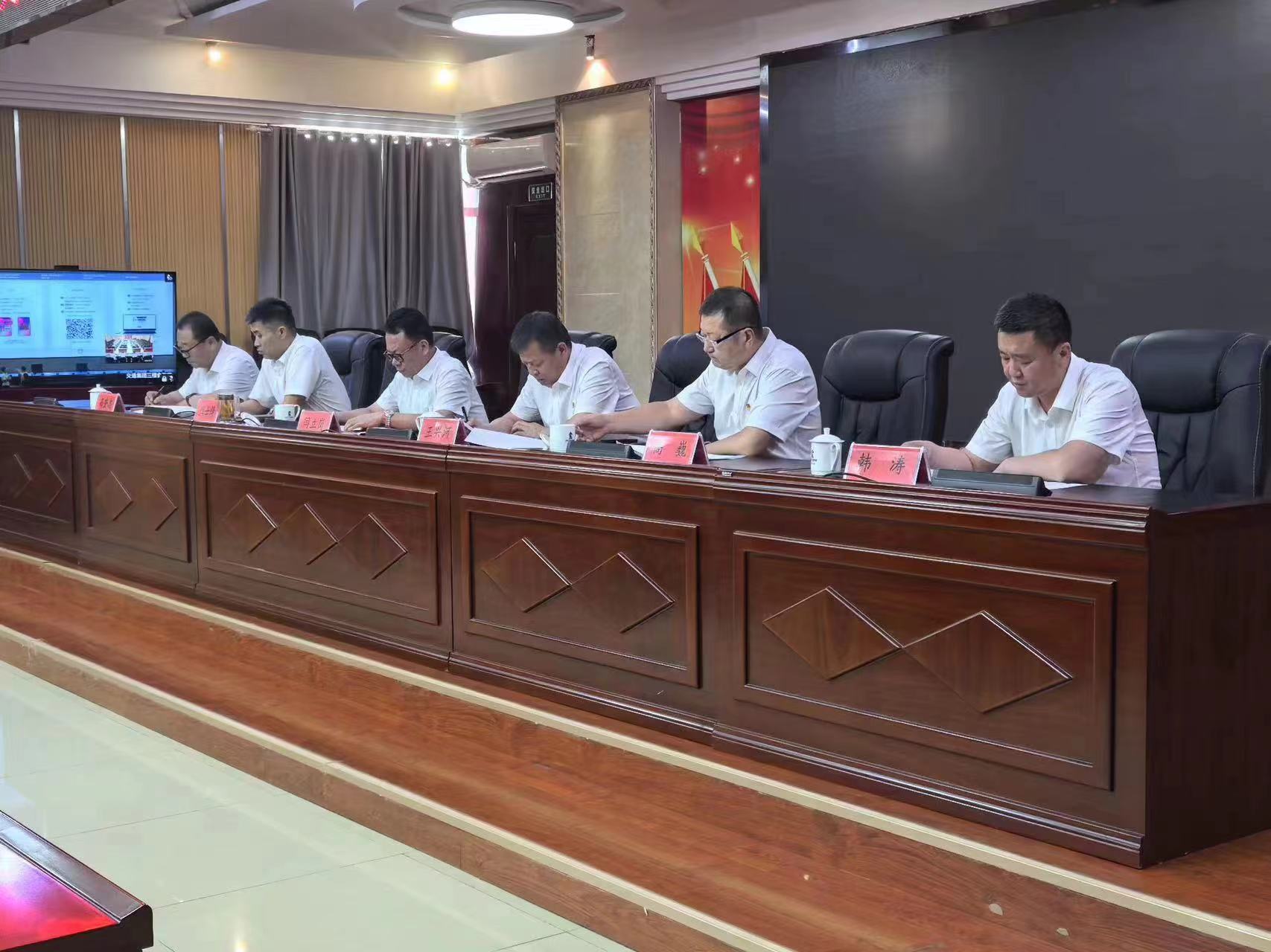 女人与公狍交酡女免费