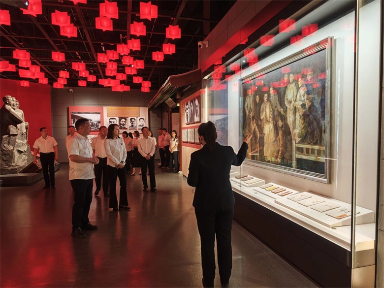 女人与公狍交酡女免费