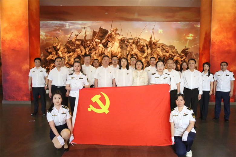 女人与公狍交酡女免费