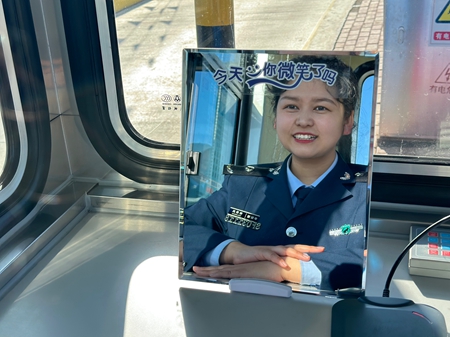 女人与公狍交酡女免费