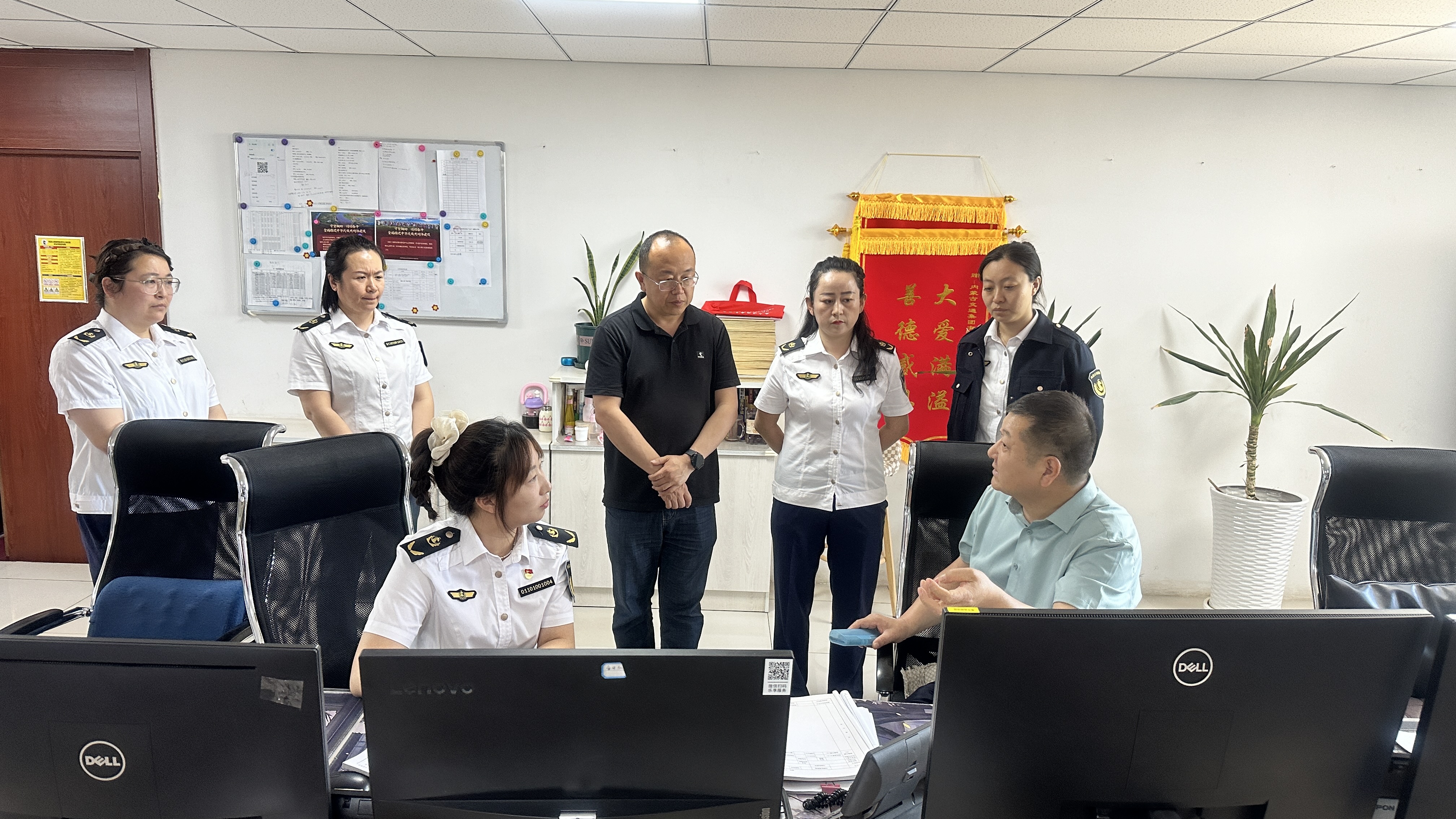 女人与公狍交酡女免费