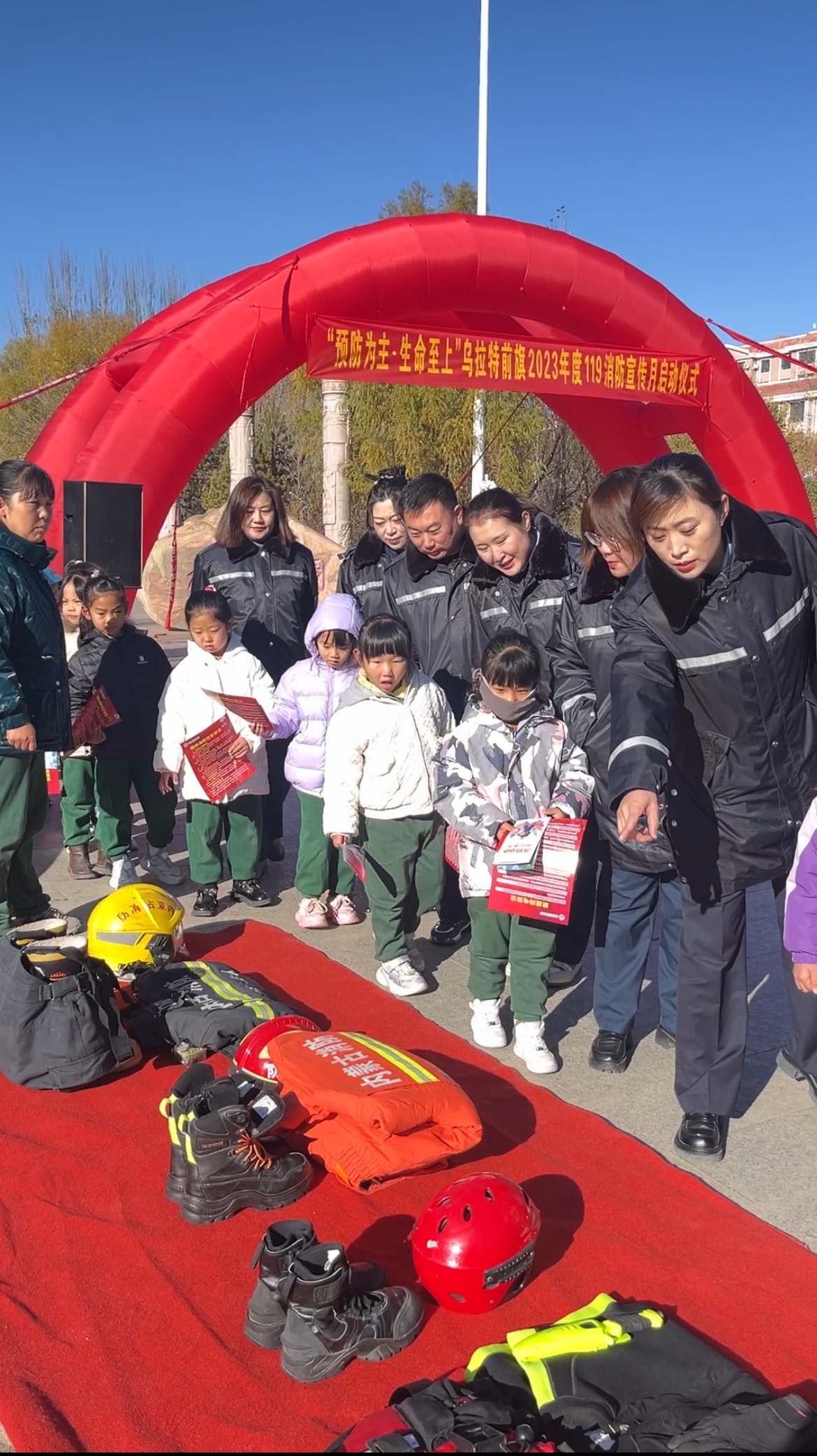 女人与公狍交酡女免费