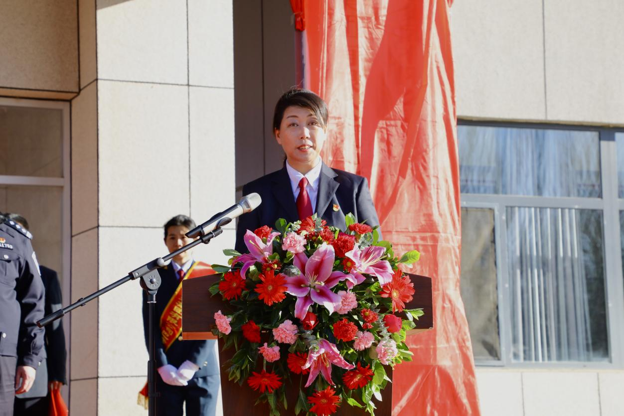 女人与公狍交酡女免费