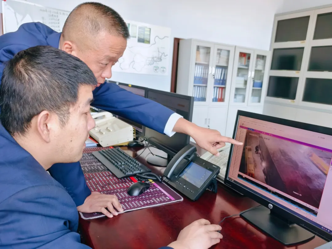 女人与公狍交酡女免费