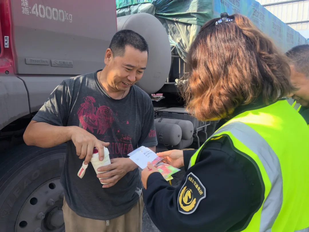 女人与公狍交酡女免费