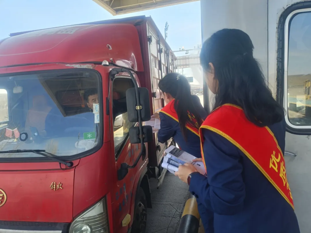 女人与公狍交酡女免费