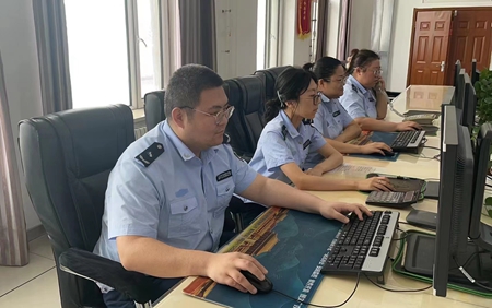 女人与公狍交酡女免费