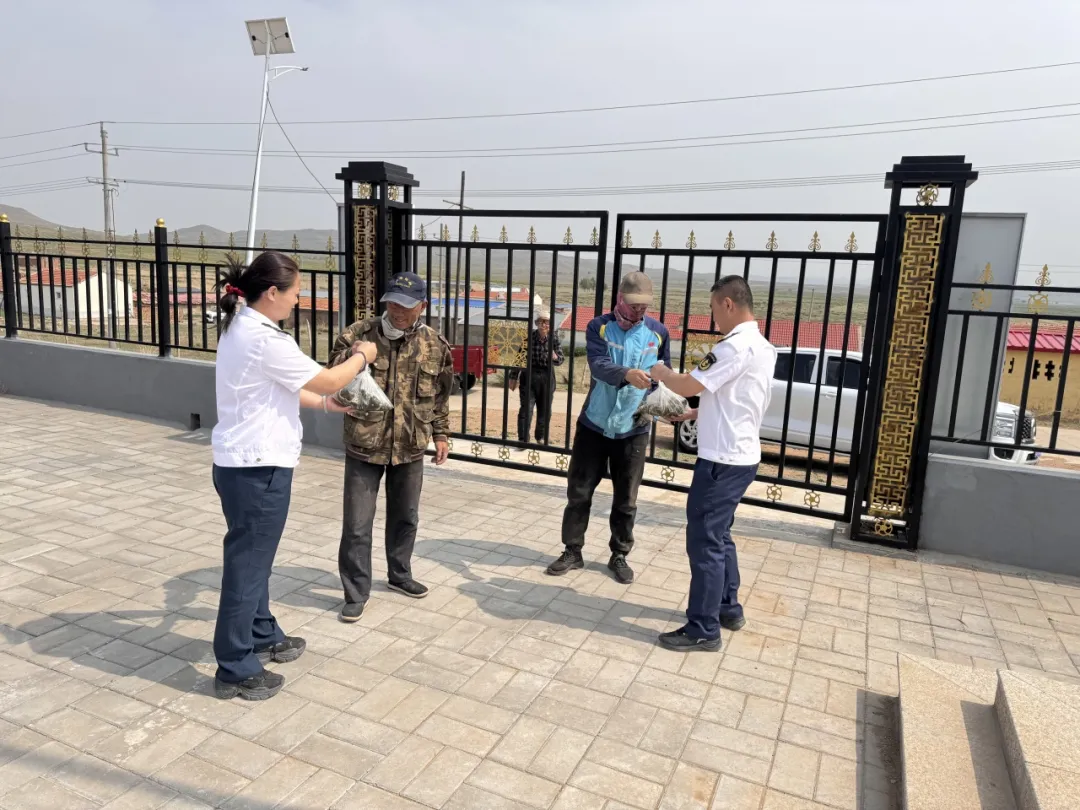 女人与公狍交酡女免费