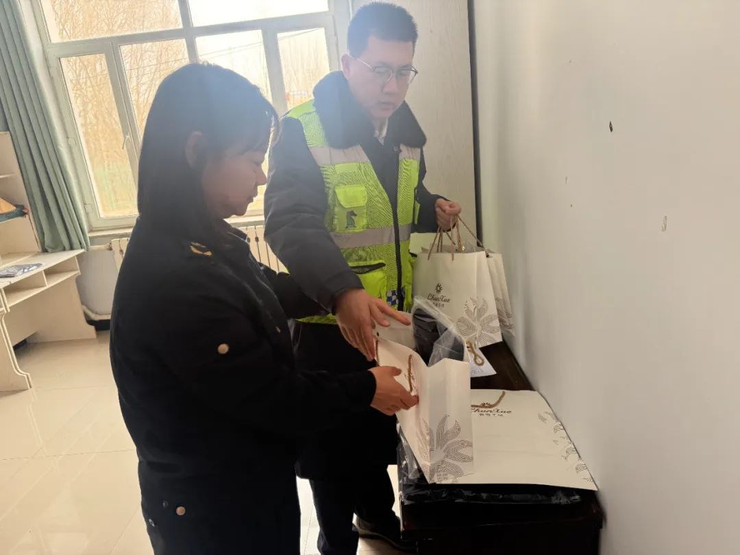 女人与公狍交酡女免费