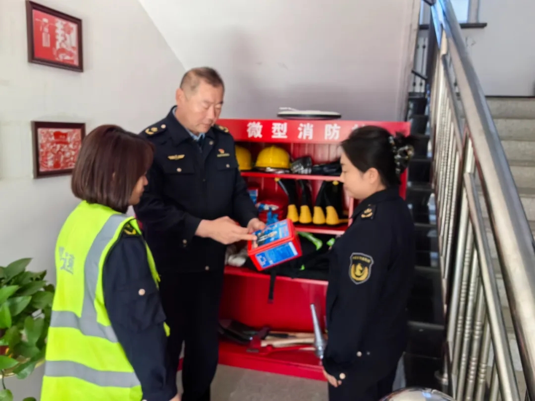 女人与公狍交酡女免费