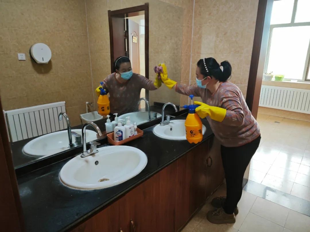 女人与公狍交酡女免费