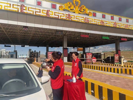 女人与公狍交酡女免费