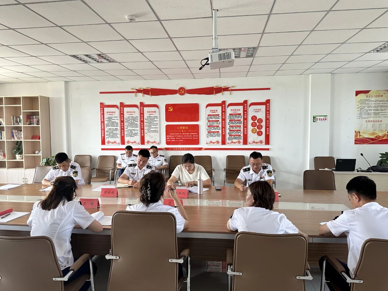 女人与公狍交酡女免费