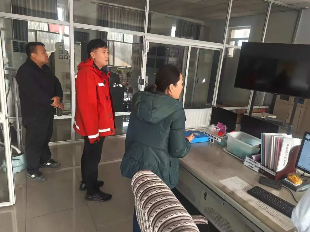 女人与公狍交酡女免费