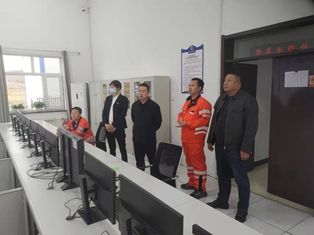 女人与公狍交酡女免费