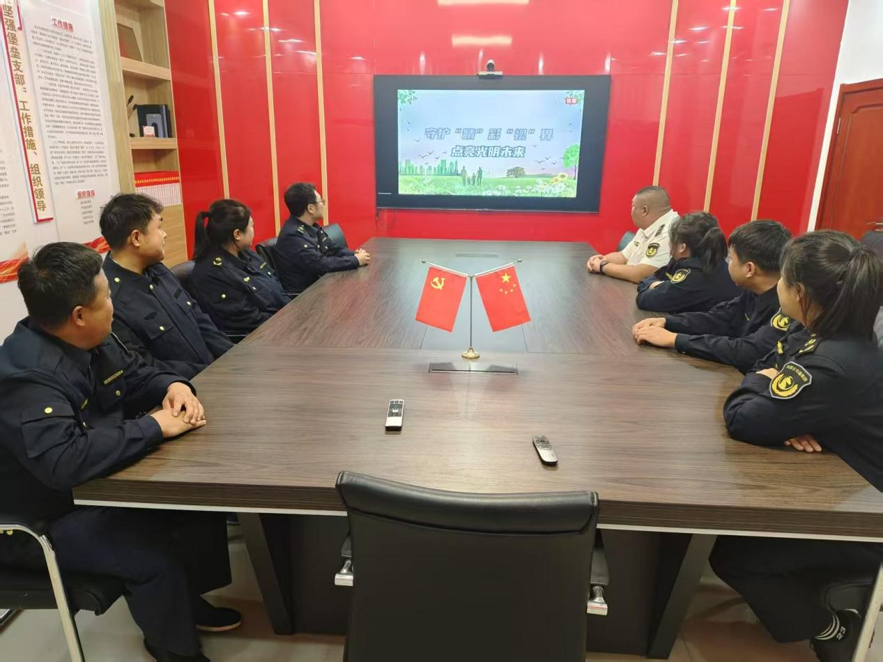 女人与公狍交酡女免费