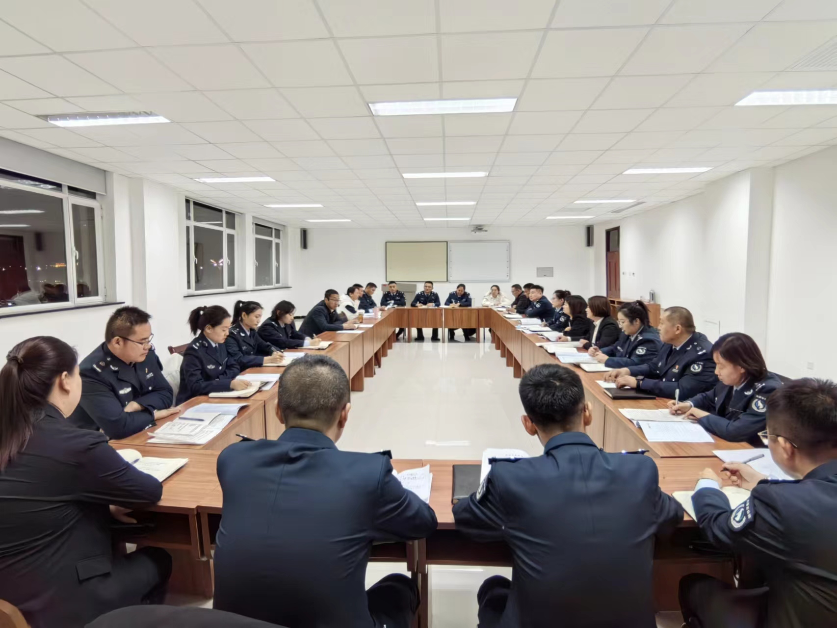 女人与公狍交酡女免费