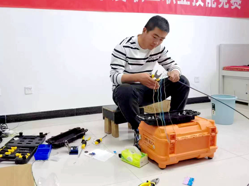 女人与公狍交酡女免费