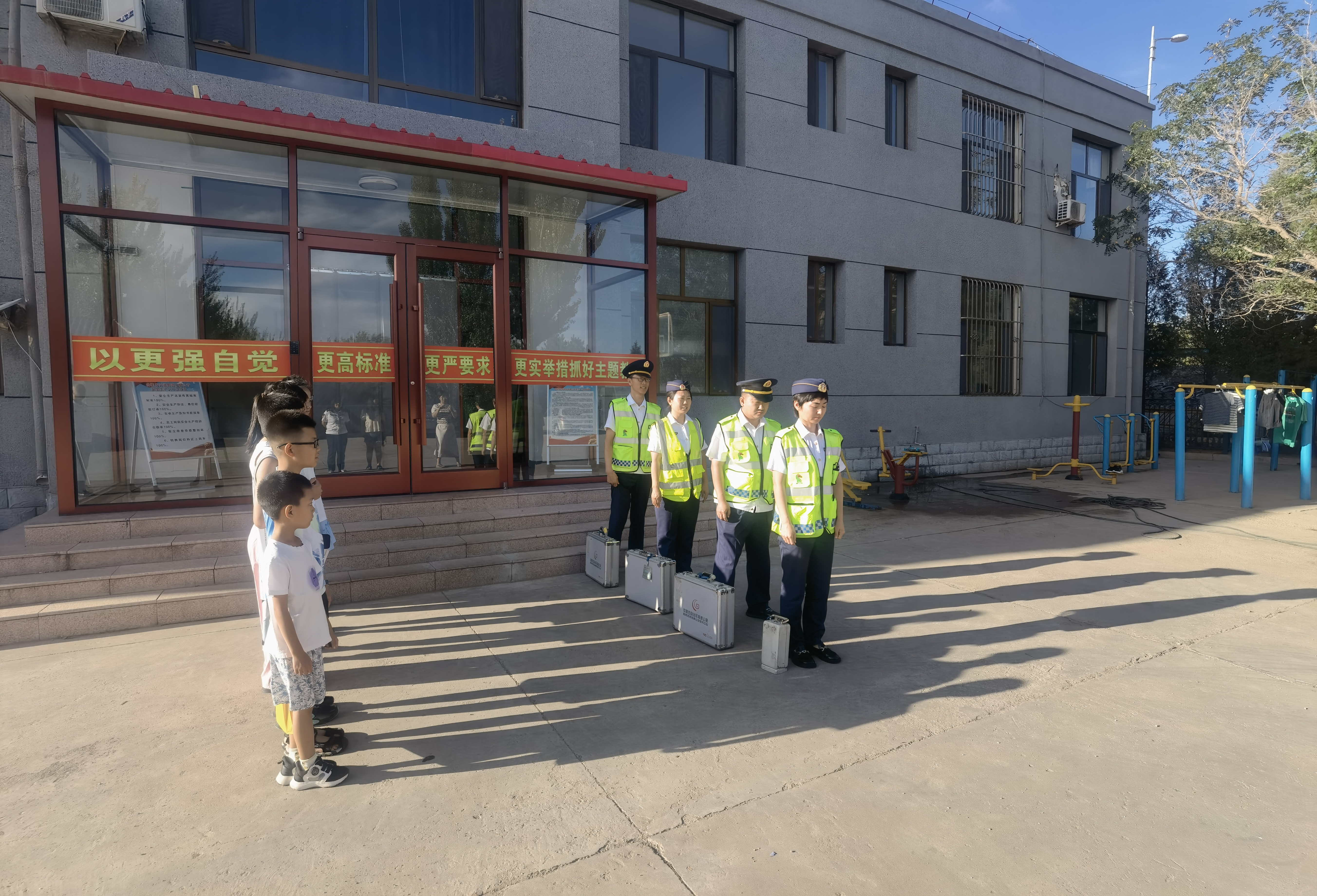 女人与公狍交酡女免费