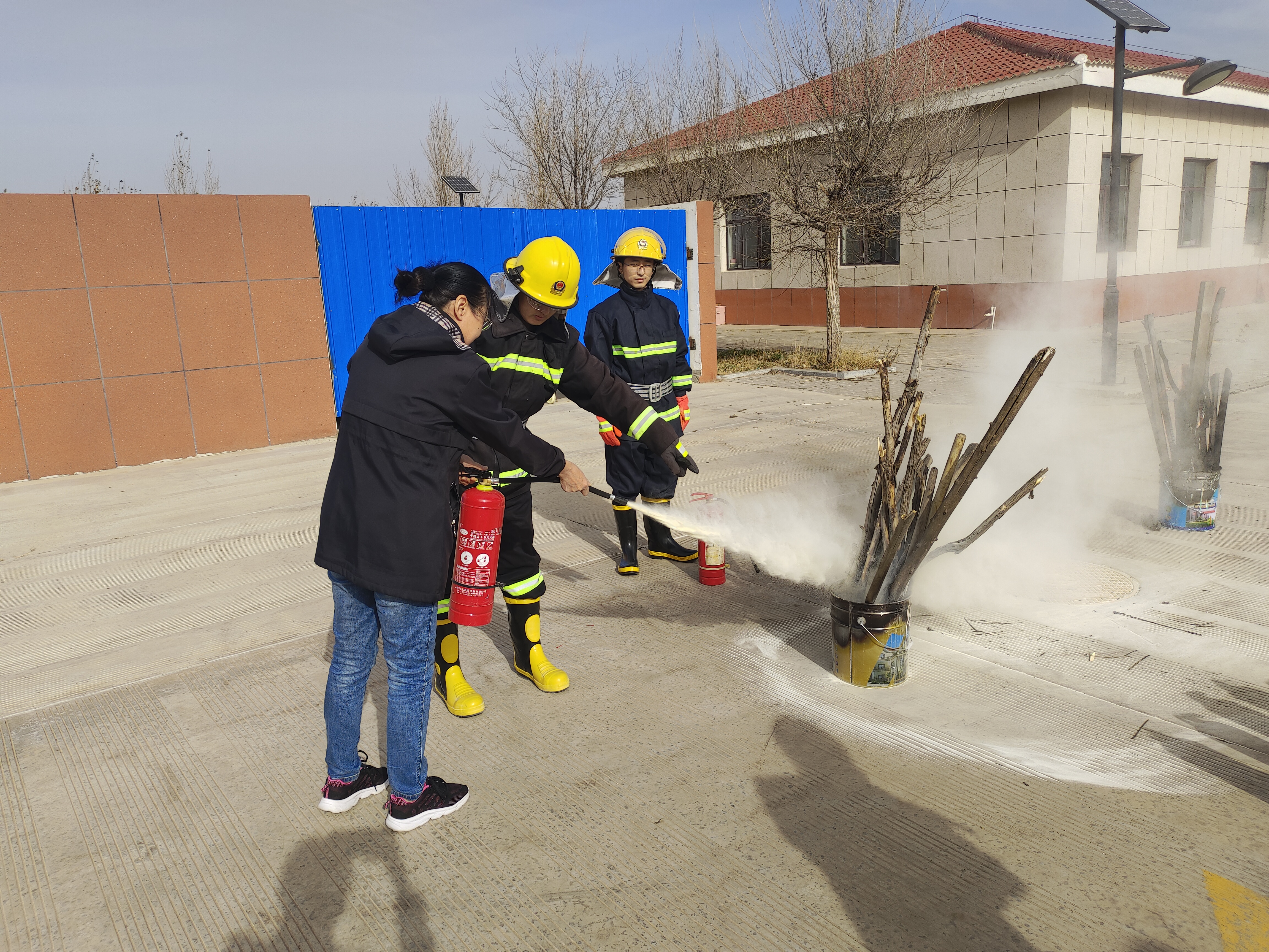 女人与公狍交酡女免费