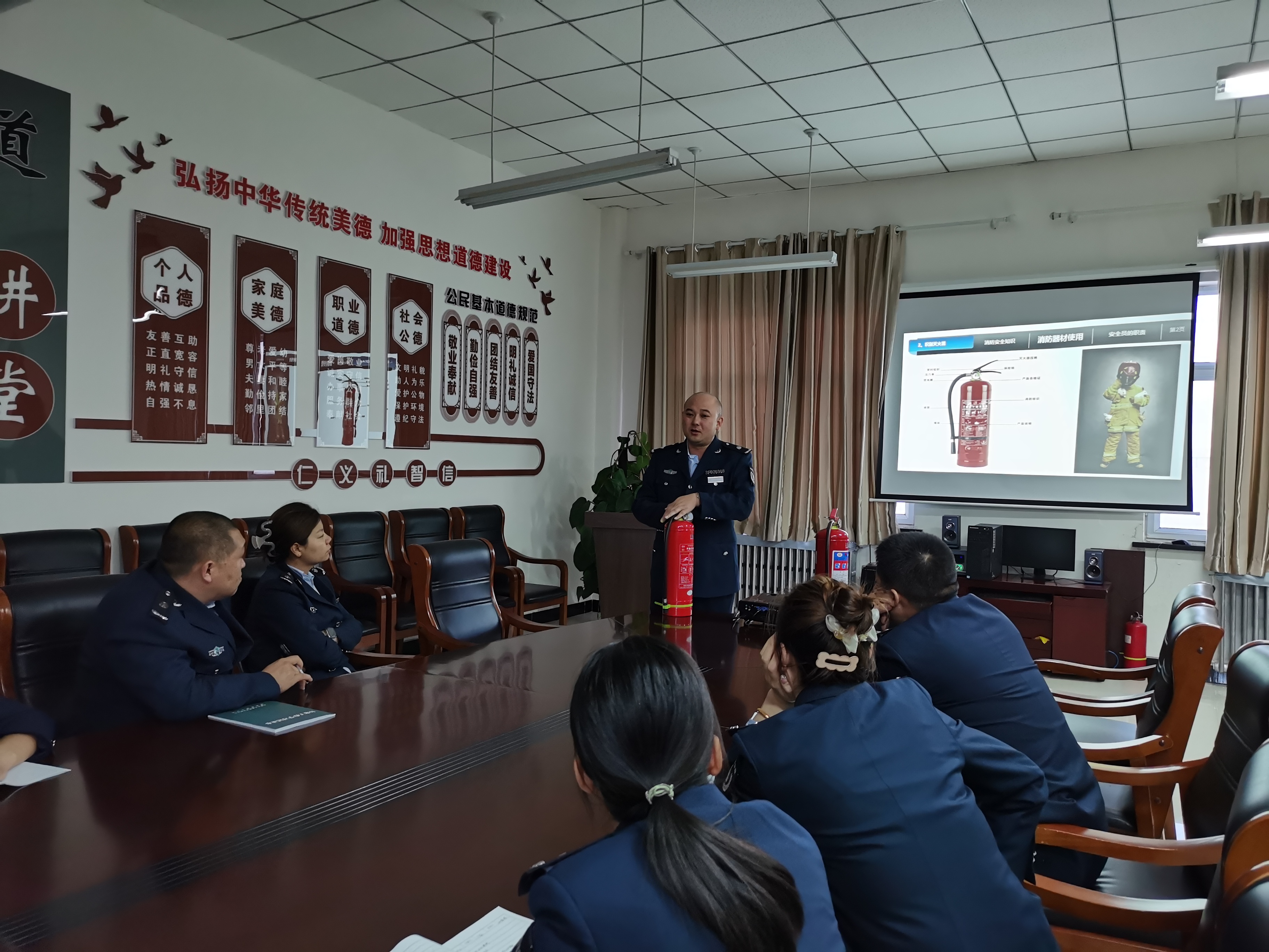 女人与公狍交酡女免费