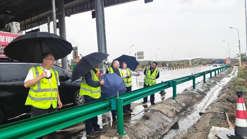 女人与公狍交酡女免费