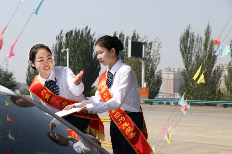 女人与公狍交酡女免费