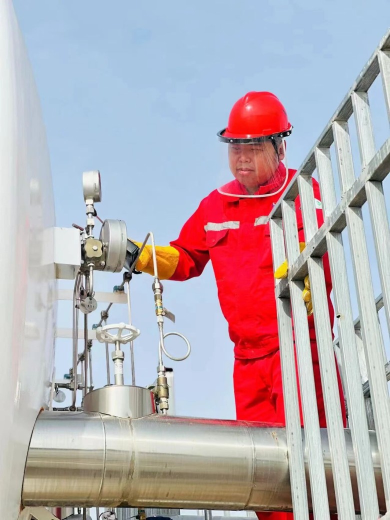 女人与公狍交酡女免费