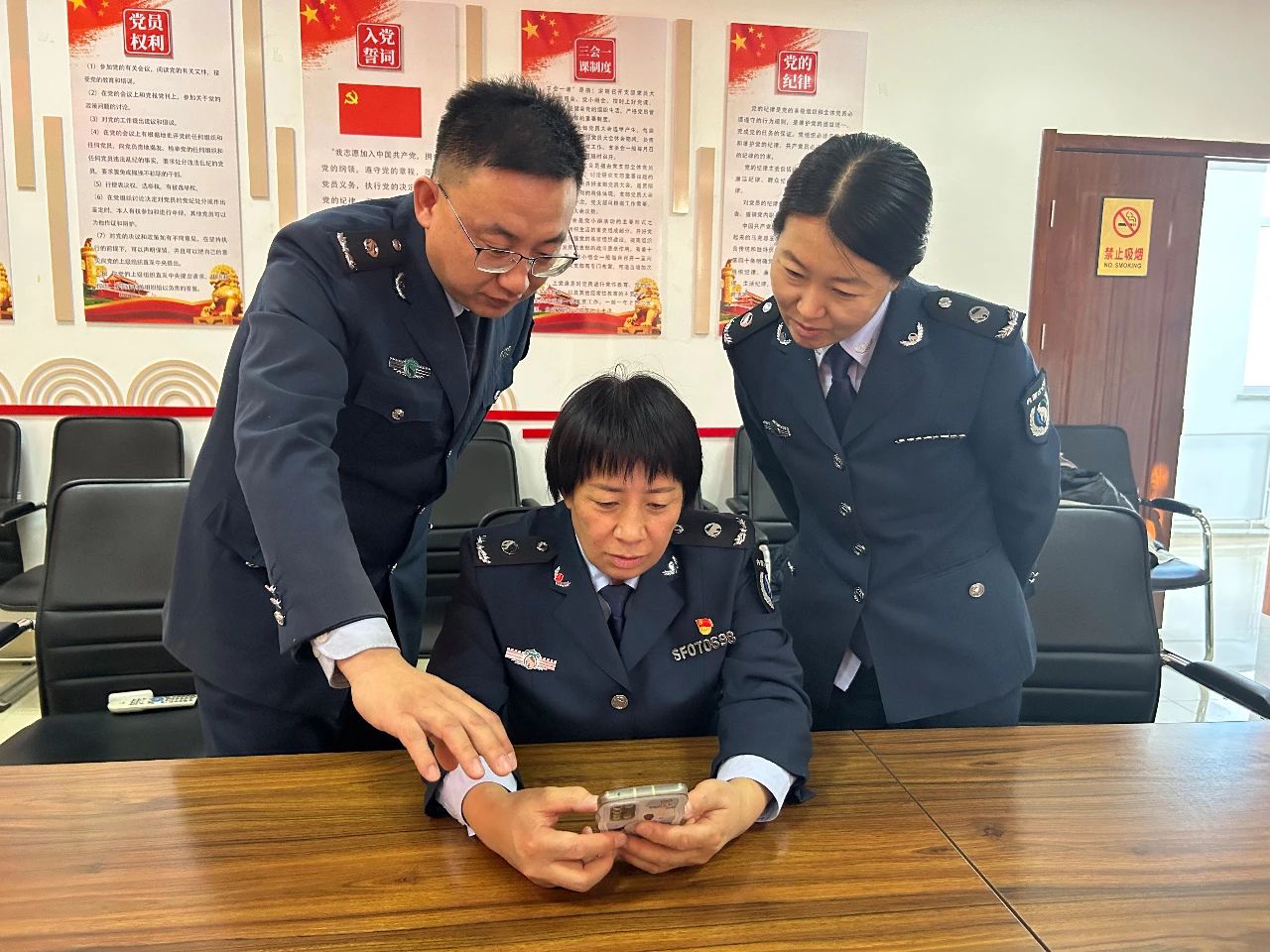 女人与公狍交酡女免费