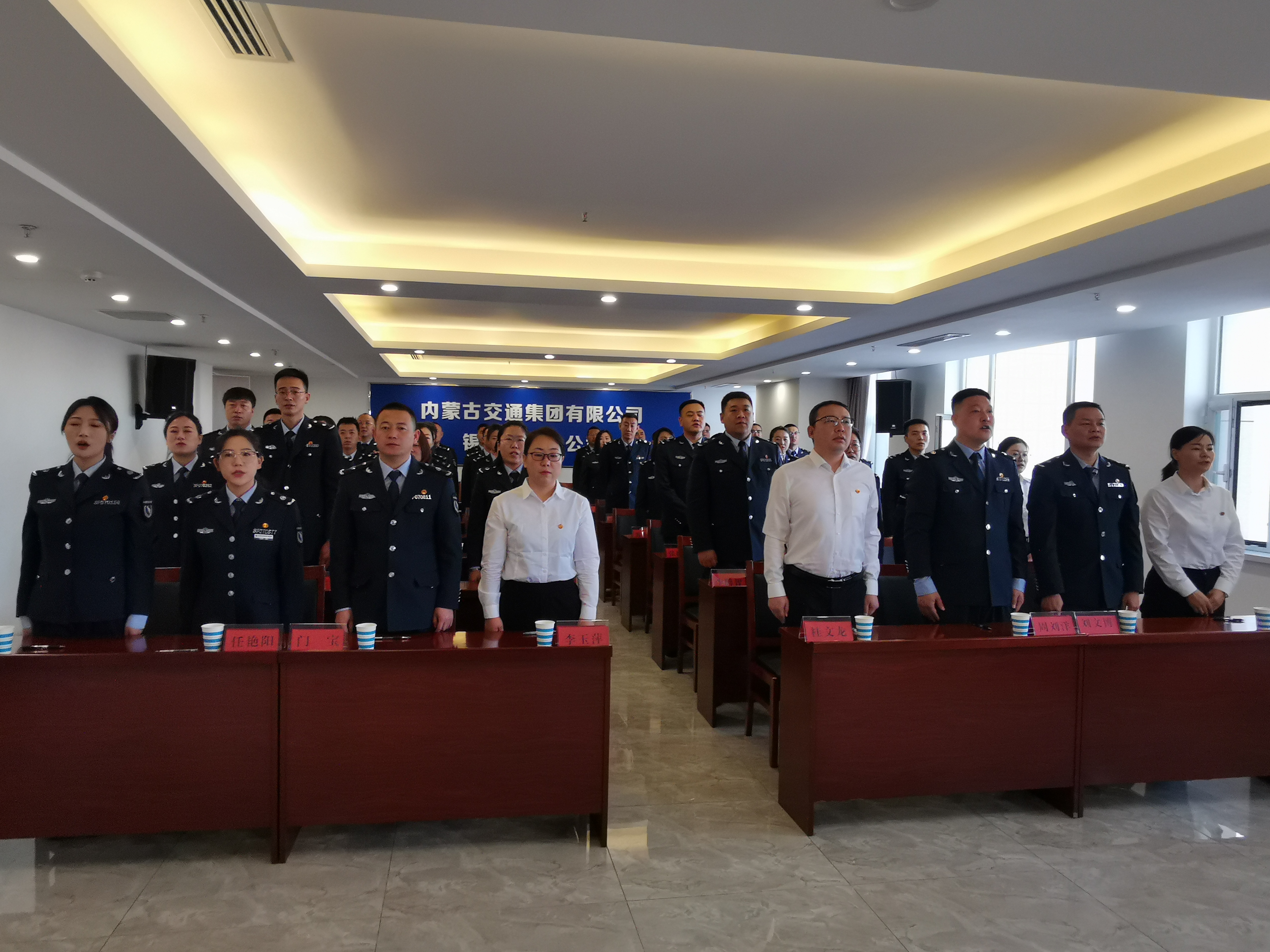 女人与公狍交酡女免费