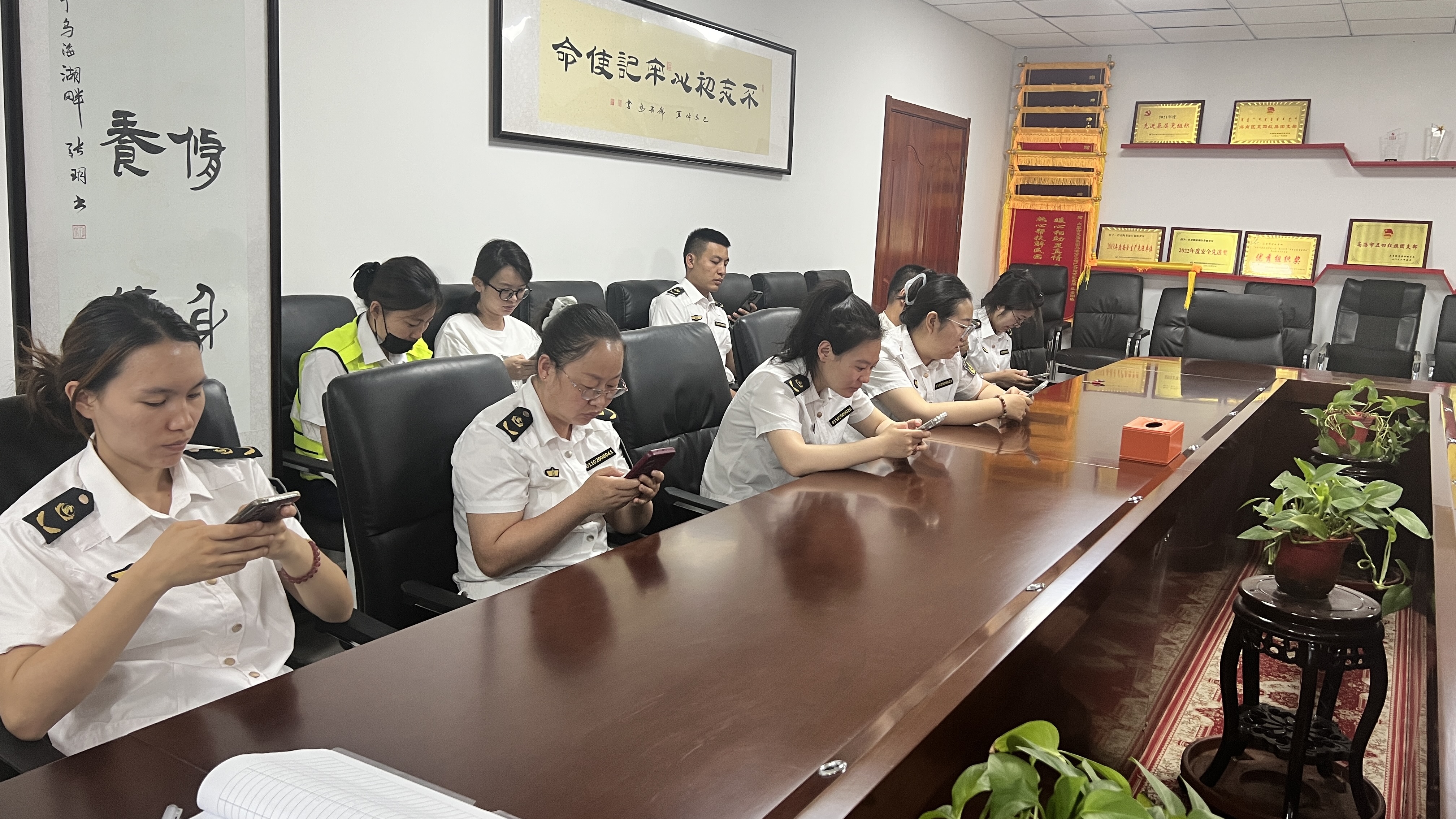 女人与公狍交酡女免费