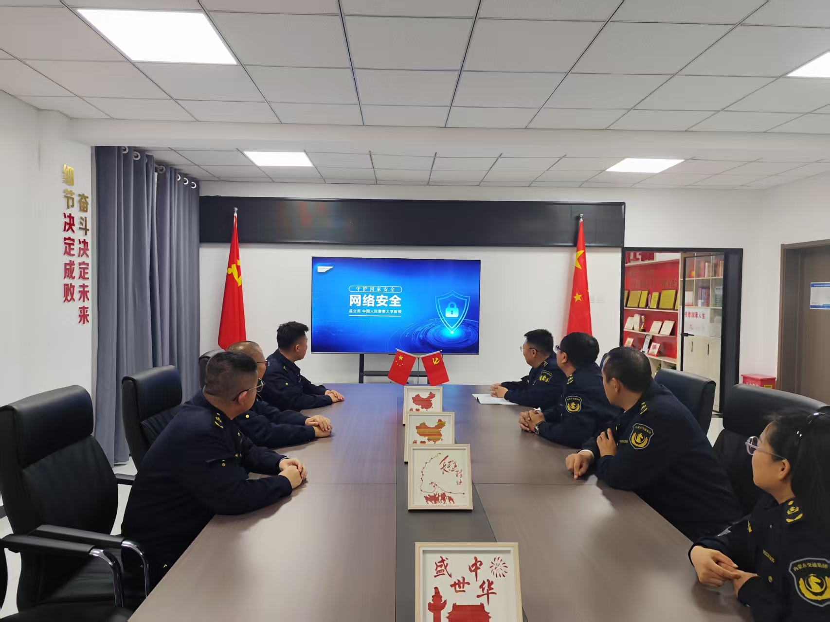 女人与公狍交酡女免费