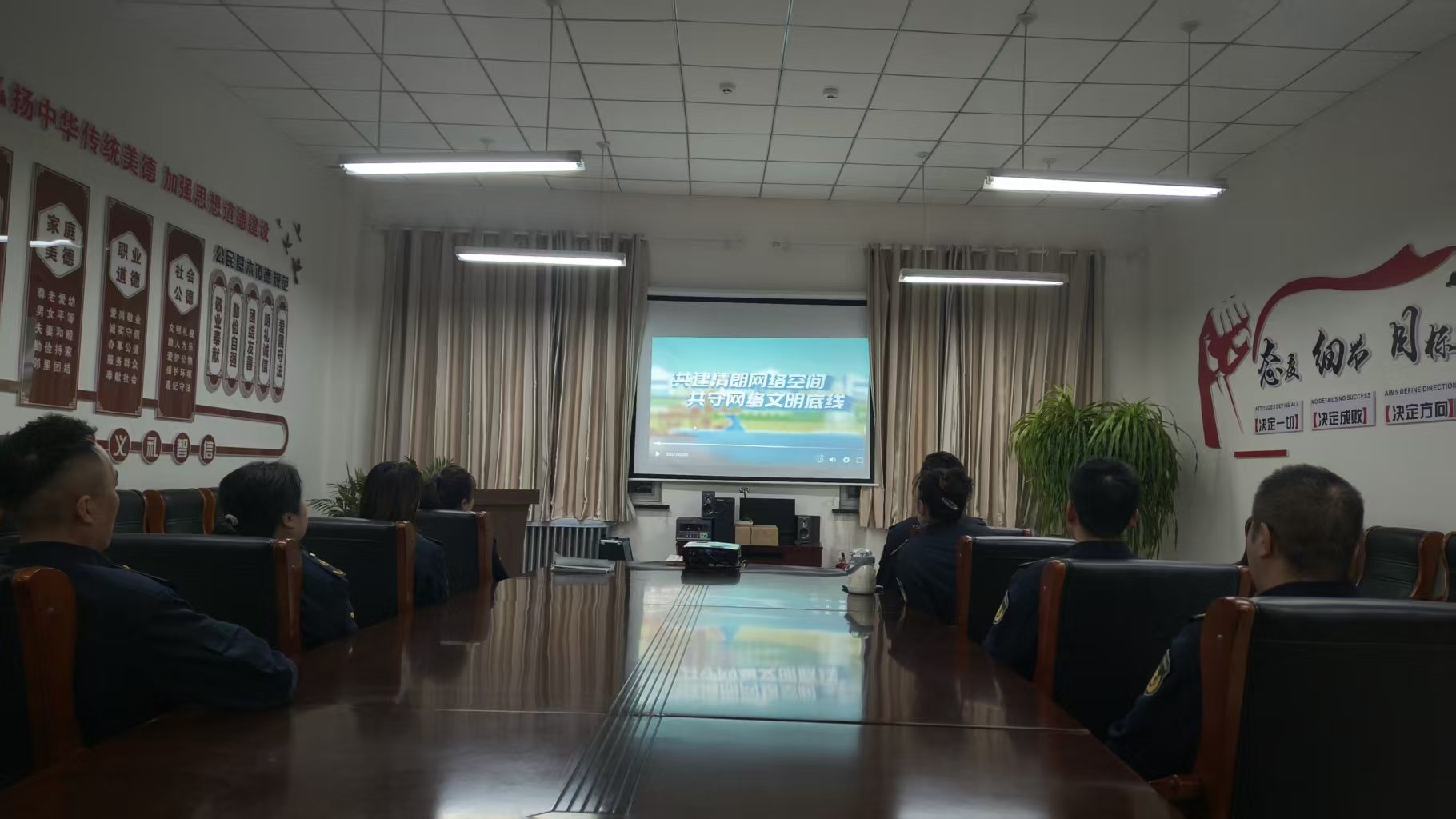 女人与公狍交酡女免费