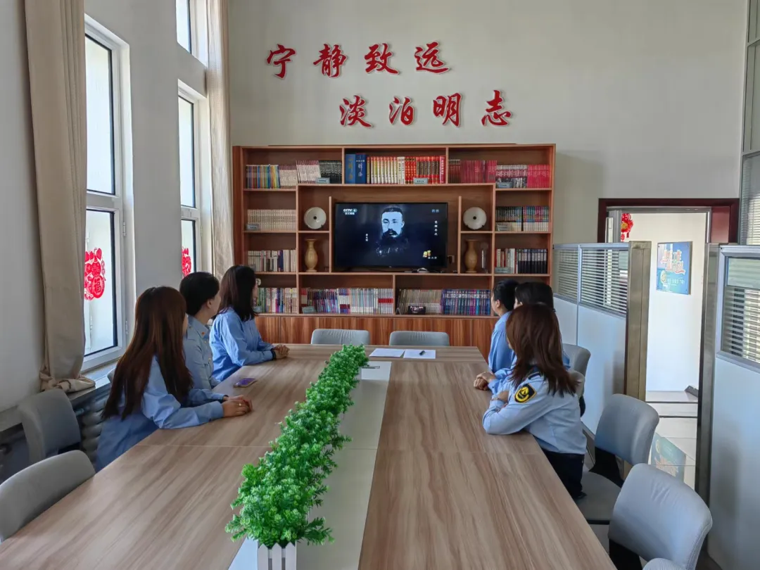 女人与公狍交酡女免费