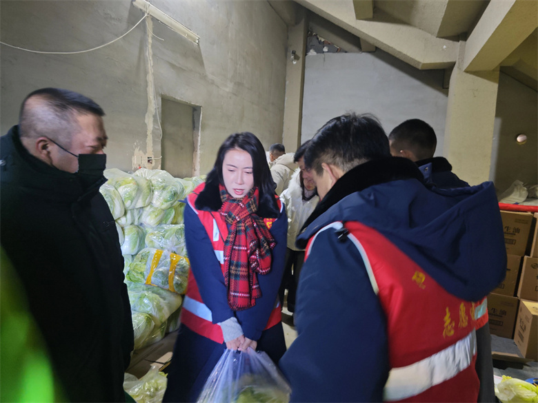 女人与公狍交酡女免费