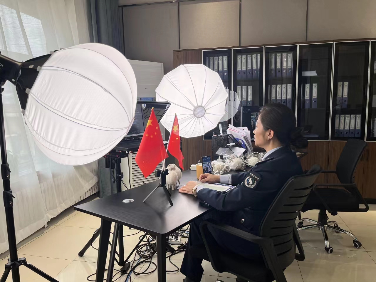 女人与公狍交酡女免费