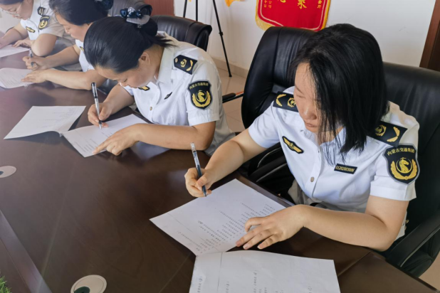 女人与公狍交酡女免费