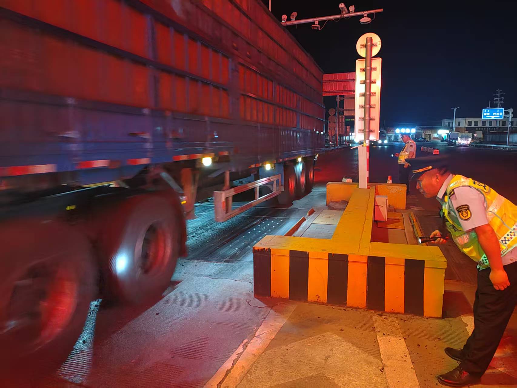 女人与公狍交酡女免费