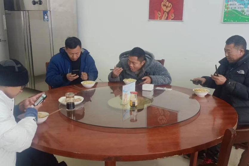 女人与公狍交酡女免费