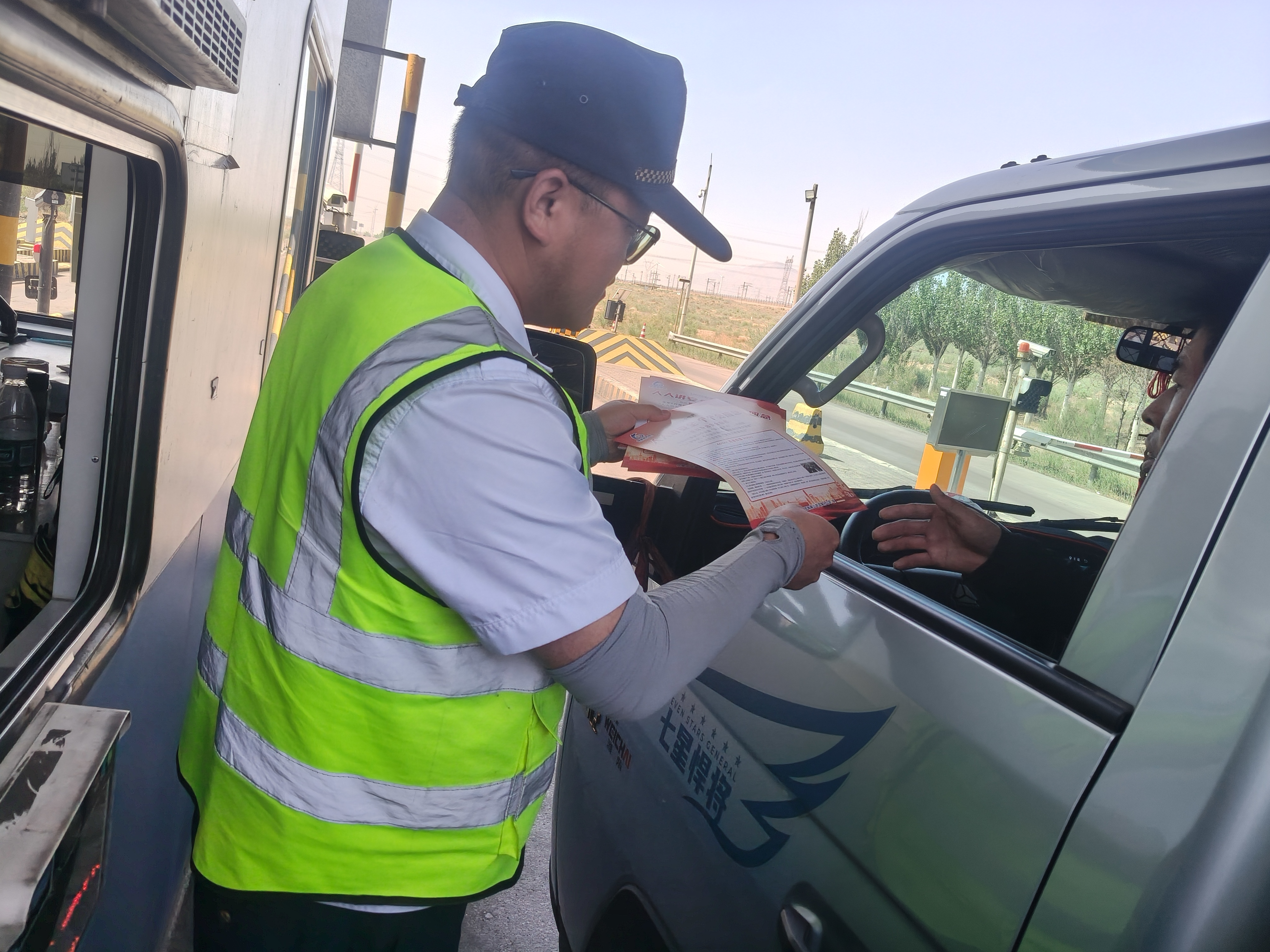 女人与公狍交酡女免费