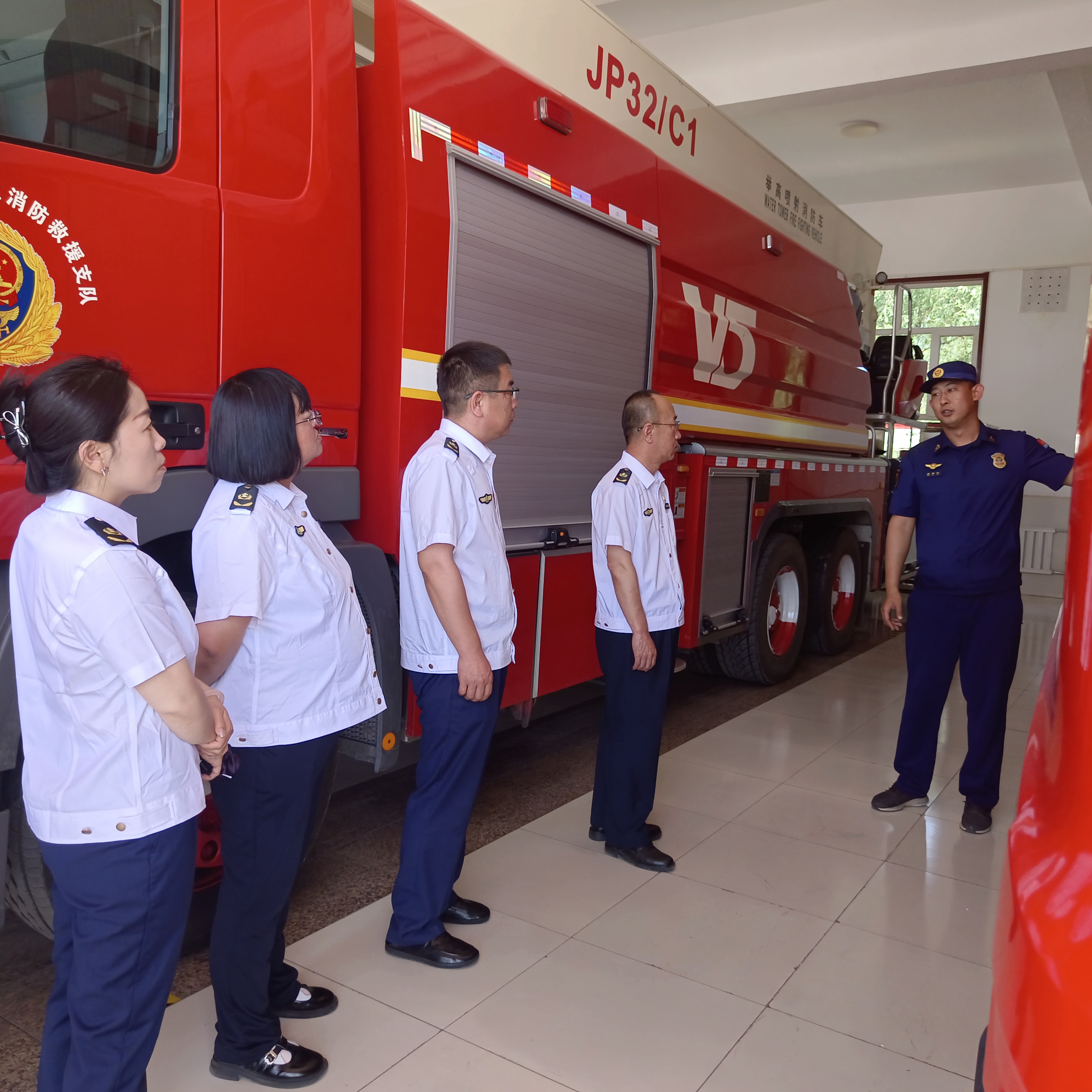 女人与公狍交酡女免费