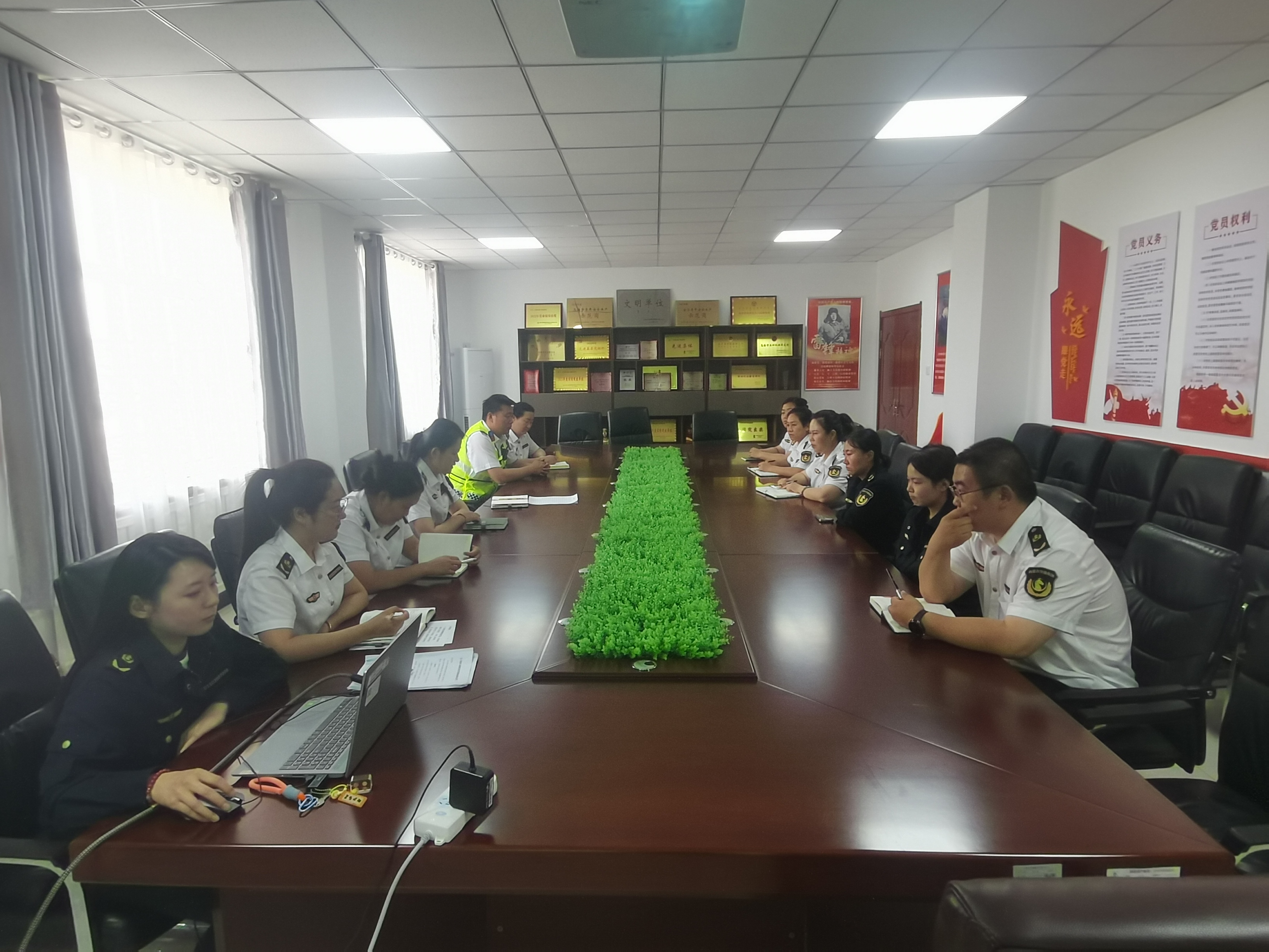 女人与公狍交酡女免费