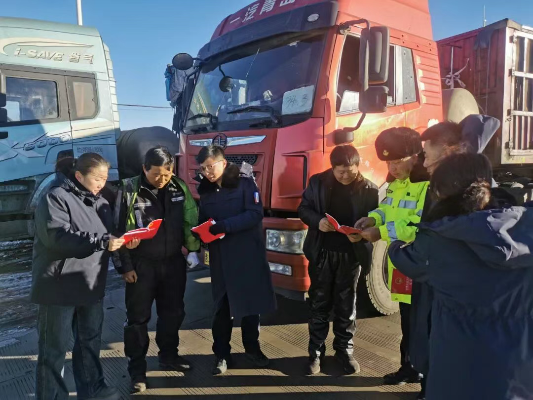 女人与公狍交酡女免费