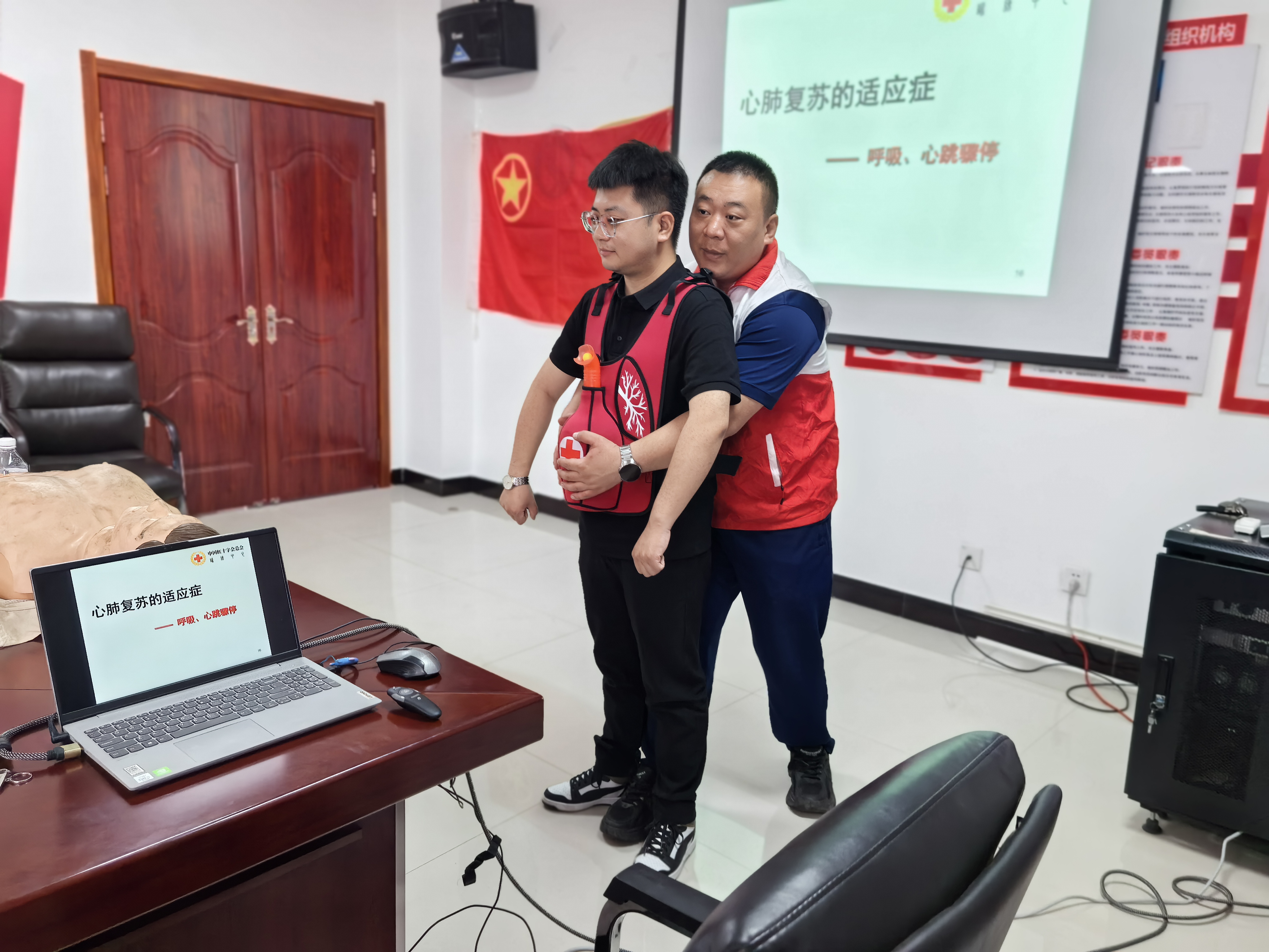 女人与公狍交酡女免费