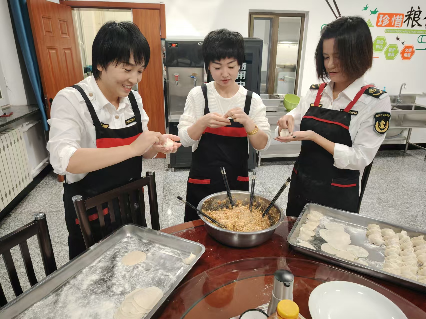 女人与公狍交酡女免费