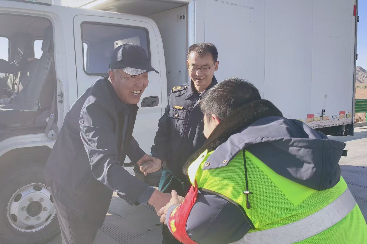 女人与公狍交酡女免费