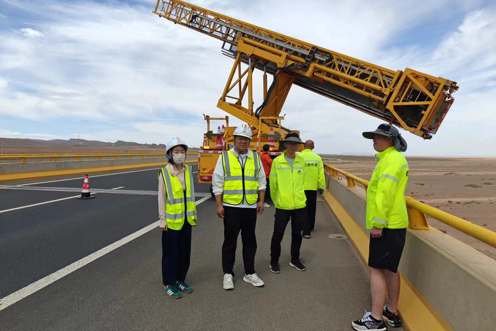 女人与公狍交酡女免费