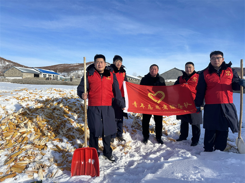 女人与公狍交酡女免费