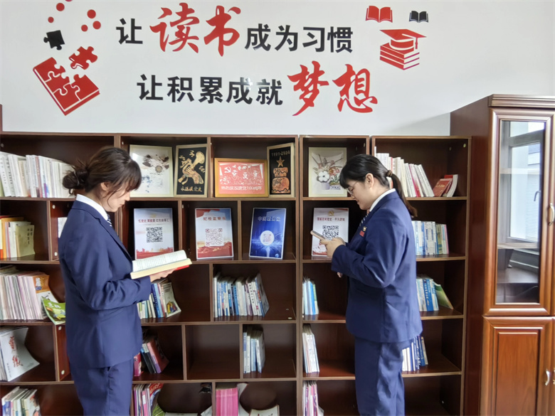 女人与公狍交酡女免费